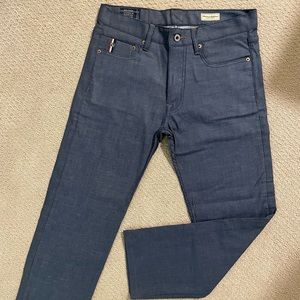 Denim & Leathers Andrew Marc denim jeans. Size 32 regular 16” straight leg.